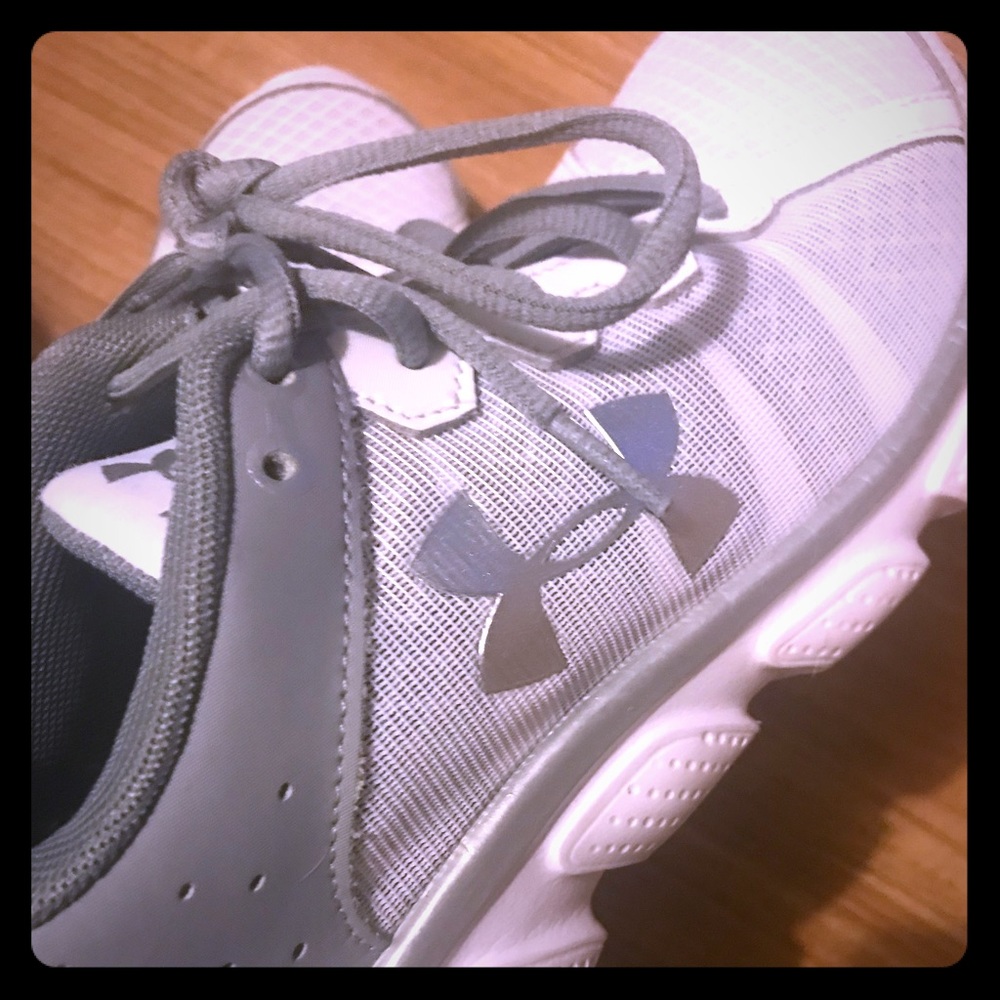 Women’s size 9.5 (only worn once) Under Armour